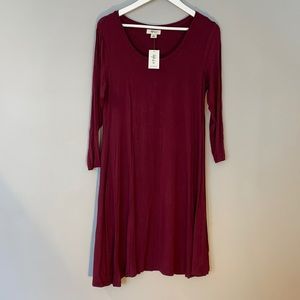 Medium long sleeve burgundy dress: great for layering